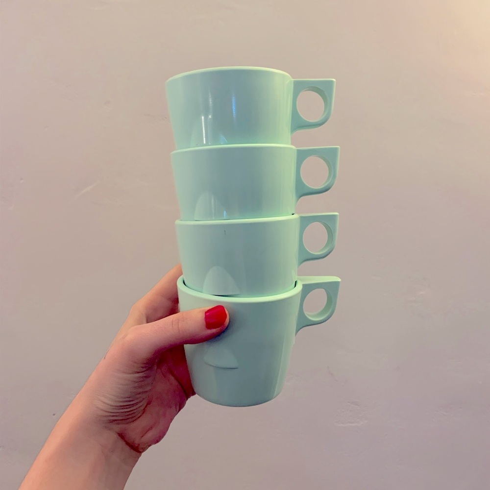 VINTAGE mid century melamine Dallas Ware cups